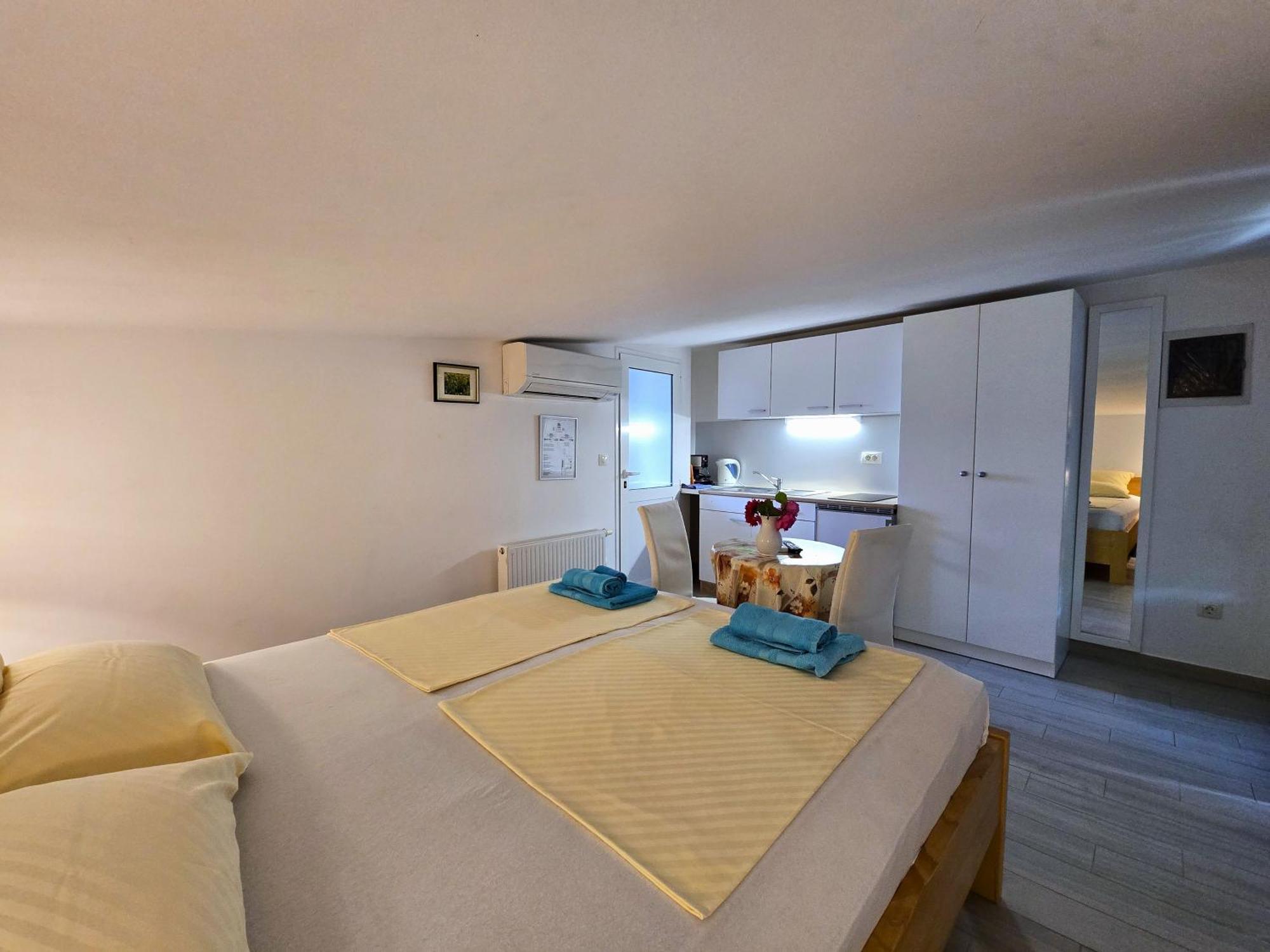 Keser Apartments Rovinj Exterior foto